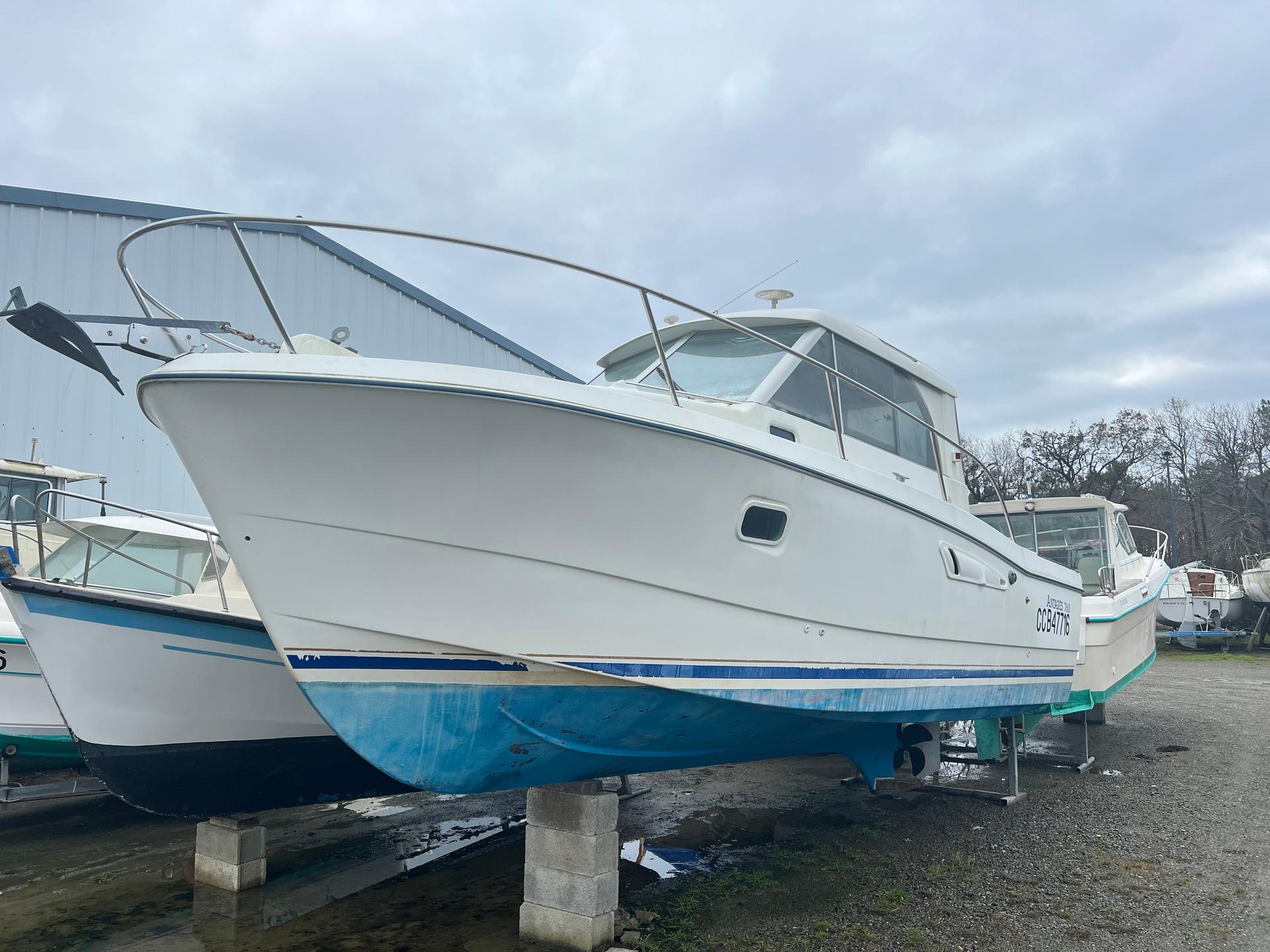 slider 0 Beneteau Antares 7.60